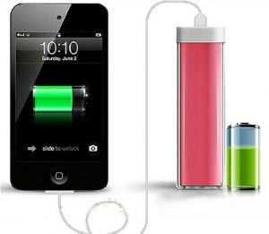 Универсальный Банк заряда (PowerBank) PowerBank AYP-26 2600mAh/5.3V Green Acrylic; + USB cable. Цена, обзор, характеристики, описание, фото. Доставка  в Киеве, по Украине: Донецк, Львов, Днепропетровск, Ивано-франковск, Каменец, Луганск, Харьков, Херсон, 